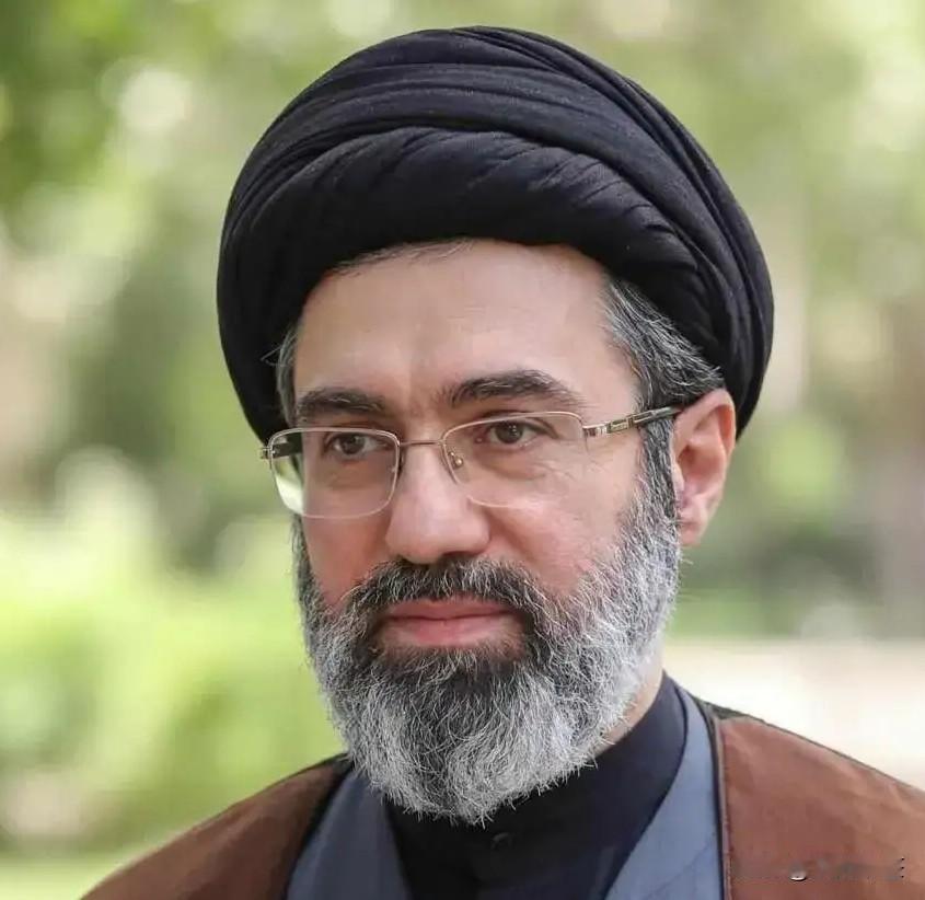 不留活口！伊朗军方下死命令：入侵者一个都别想跑！当地时间4月16日，伊朗陆军发言