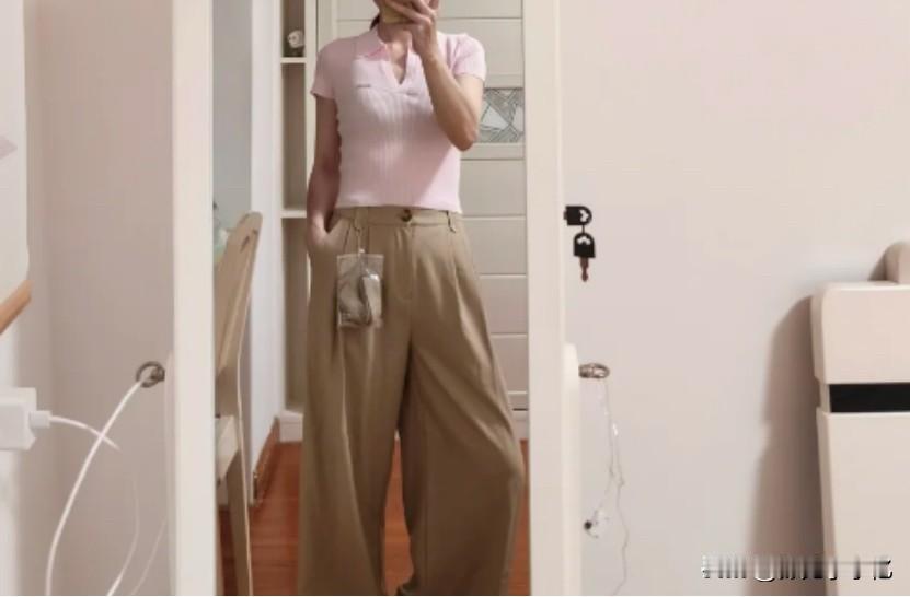 还是喜欢在唯品会买衣服。不是没试过别的地方，是试过之后发现，适合自己的才是最好的