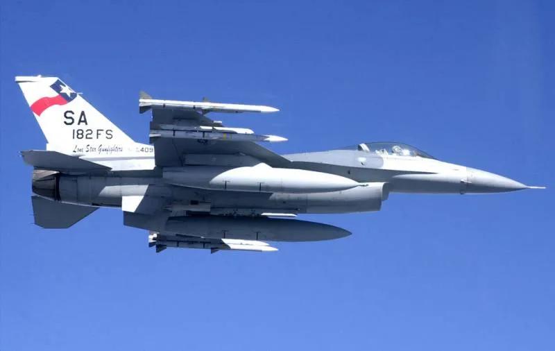 美空军国民警卫队司令：乌克兰飞行员将在三个月内能够驾驶F-16 乌克兰飞行员可能