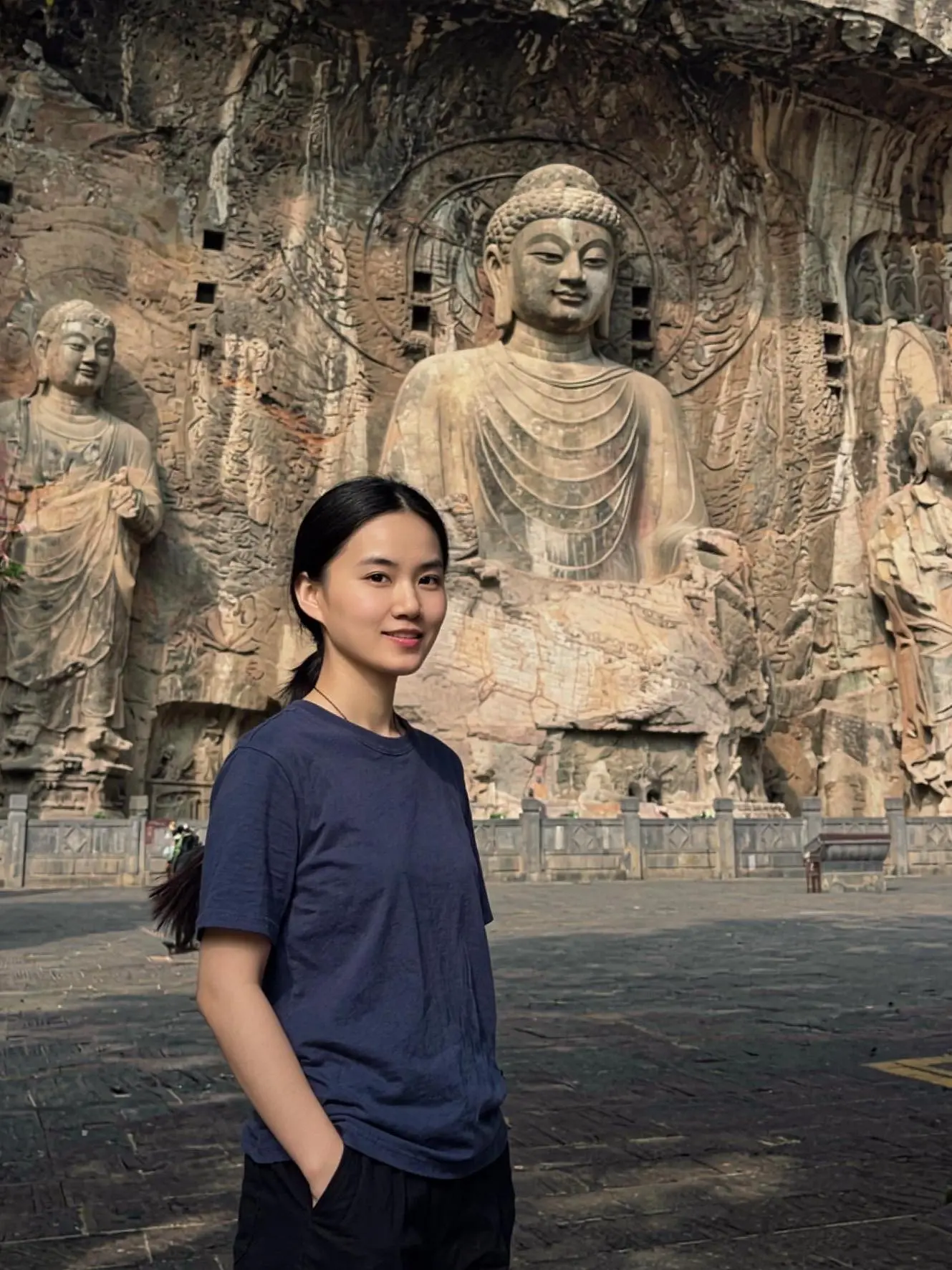 人生如行路，步步皆修行。心若平和，处处皆净土。