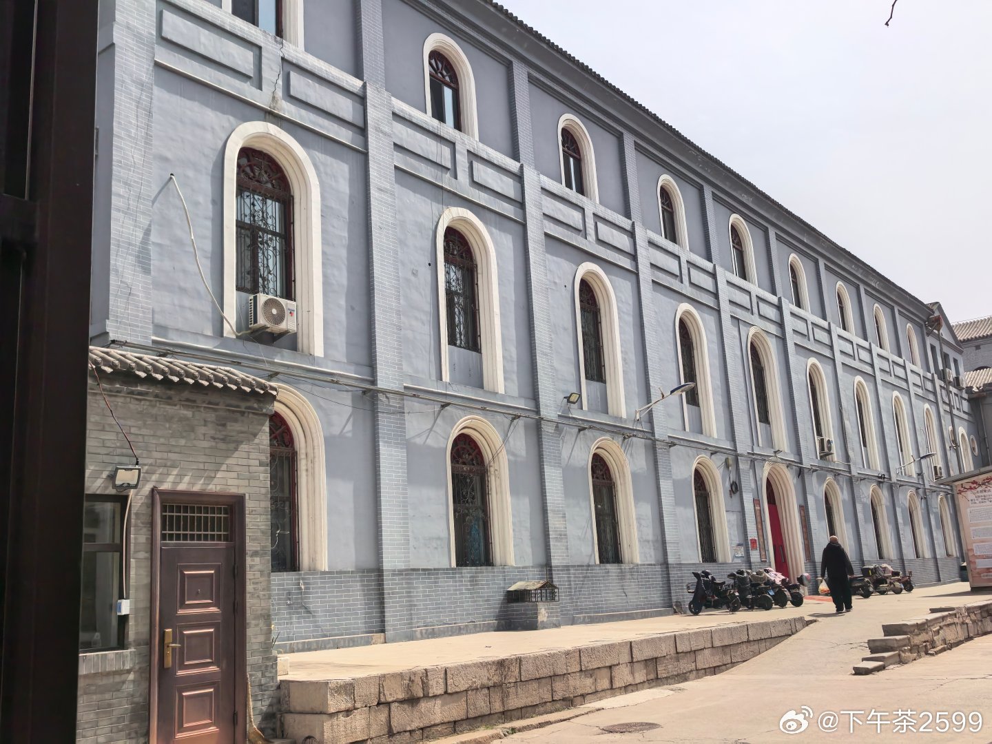 太原市东三道巷历史文化街区是太原府城历史格局的重要遗存，以民国时期建筑风貌为特色