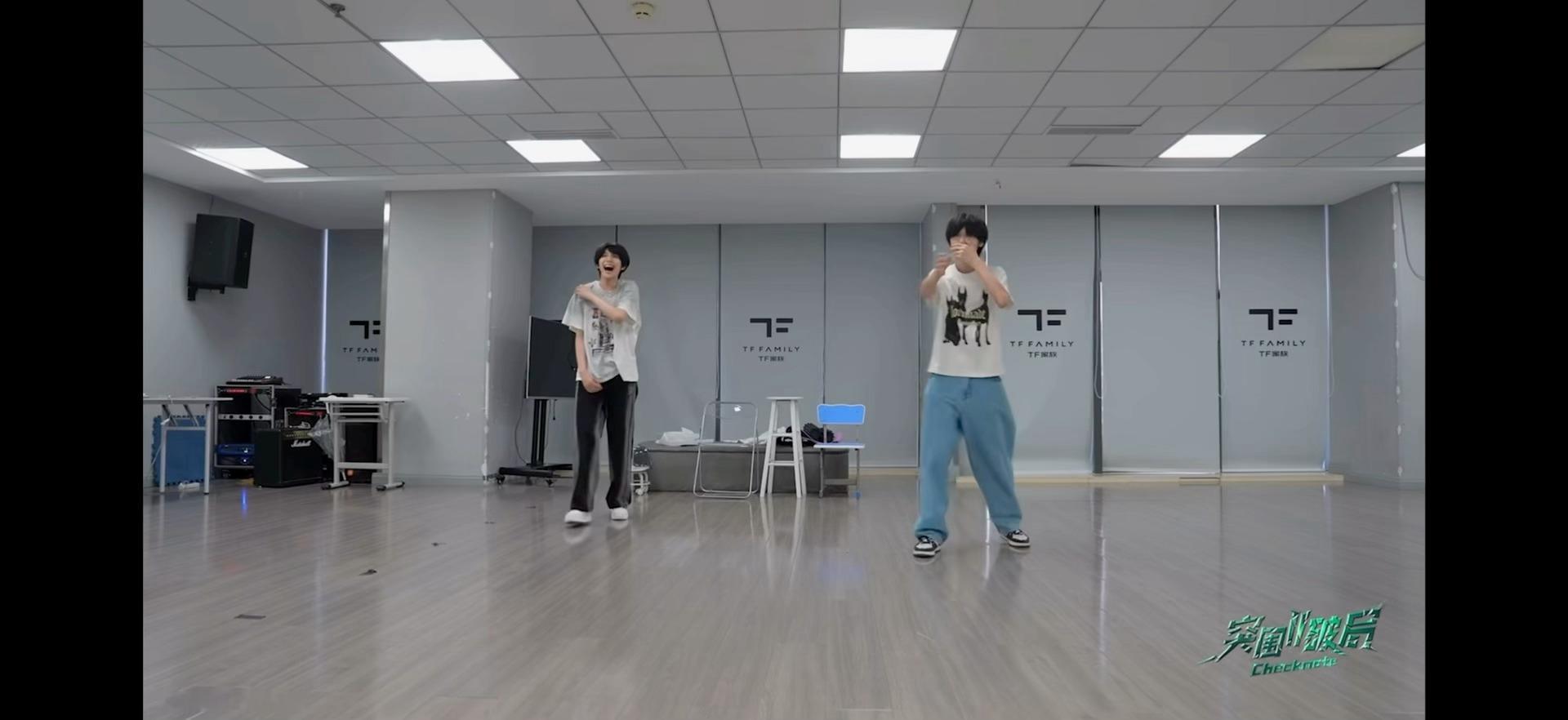 突围给我突好了啊 