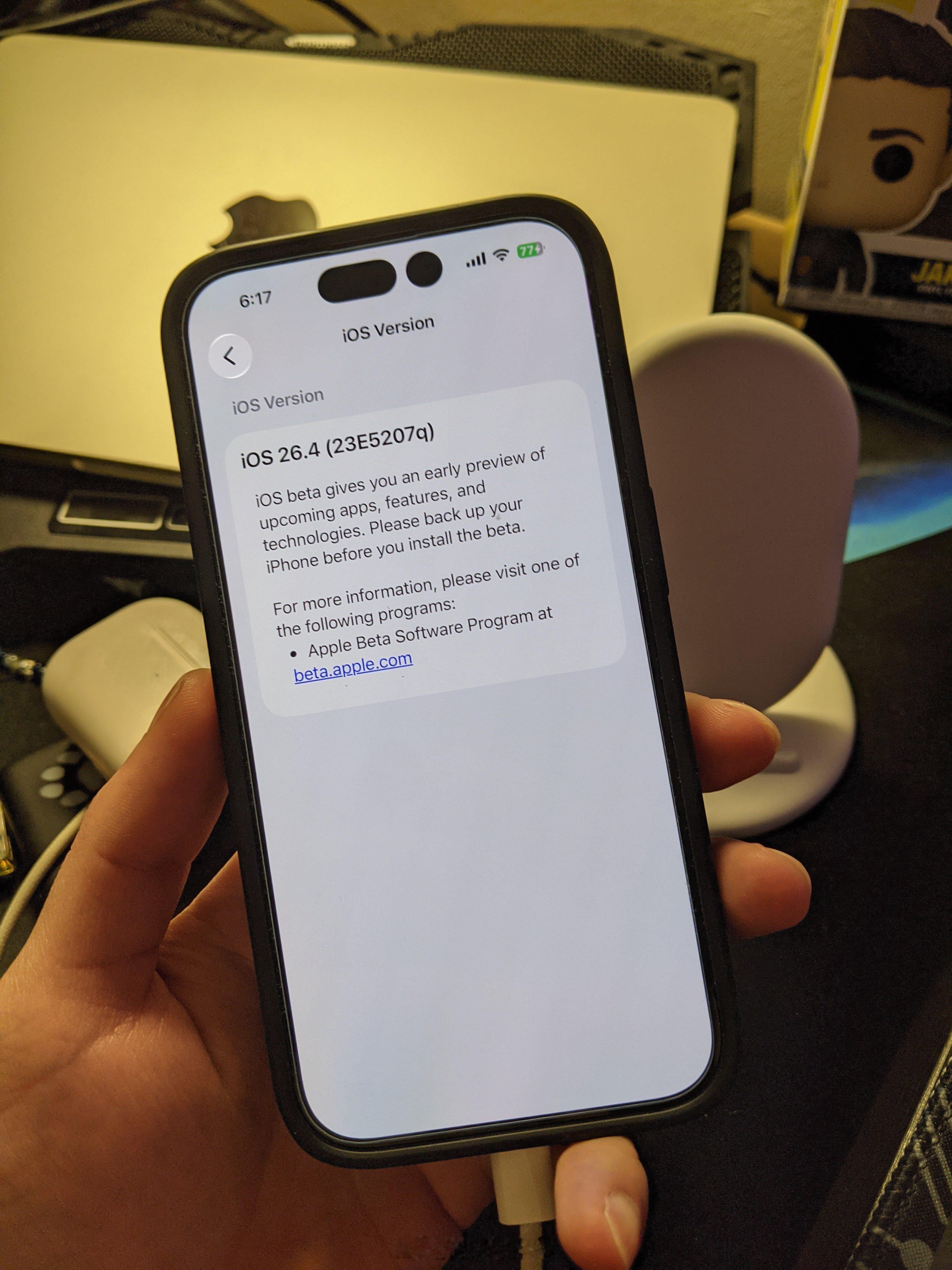 老外真无聊，做了个可以让iPhone灵动岛显示为感叹号的软件，我回头试试