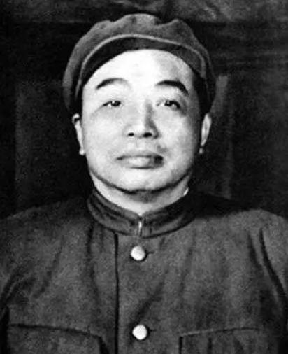 1982年，一位五十多岁的农民带着一篮核桃前来拜访彭德怀，只为亲自感谢恩人的恩情