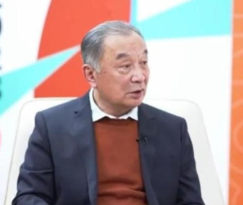 著名教授温铁军大胆发言：乡村小学，几乎都倒闭完了，名义上是县城教育质量好，实际上