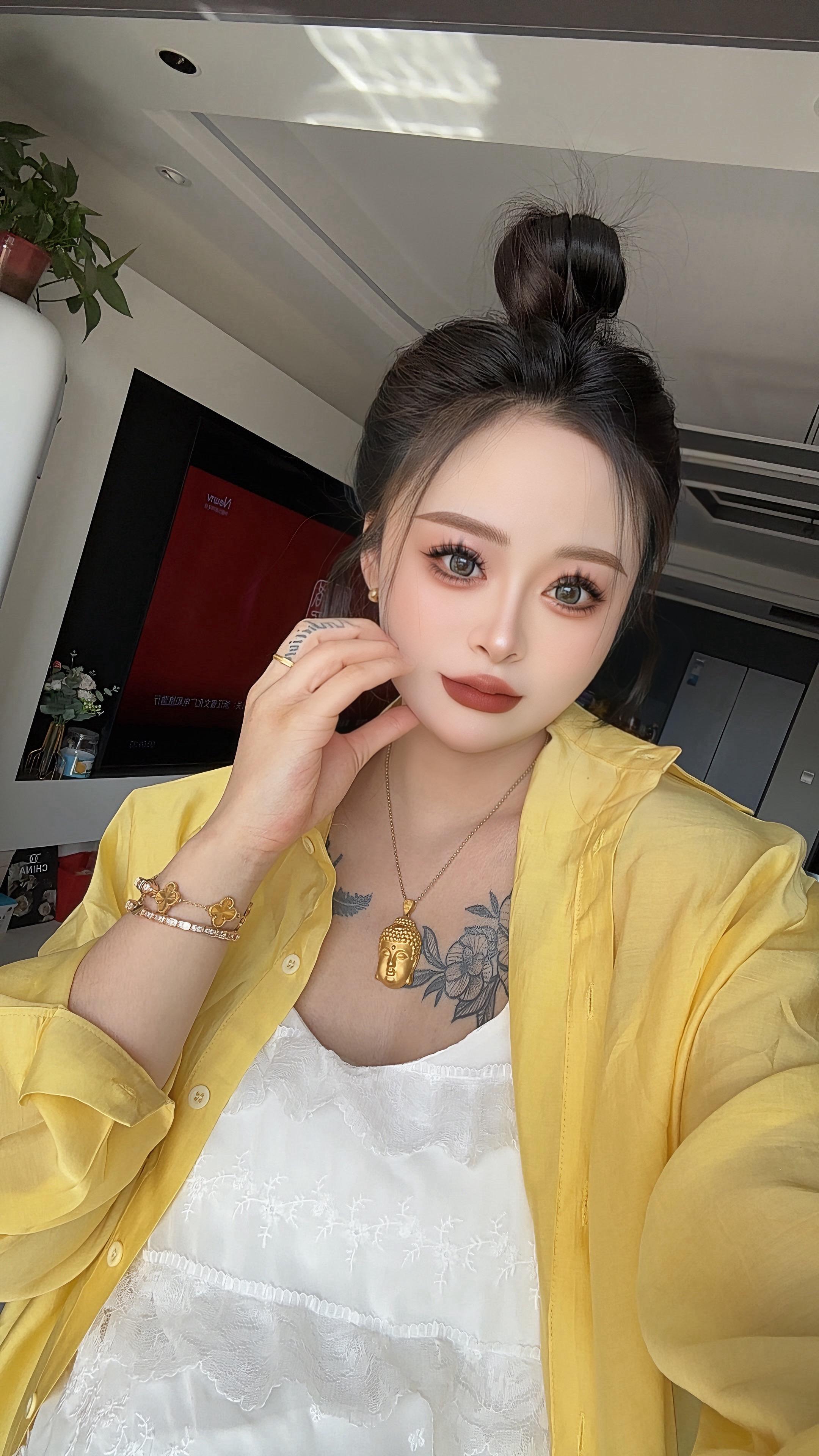 两个孩子的妈妈又如何，也挡不住我的少女心，我不要做怨妇，照顾好孩子的同...