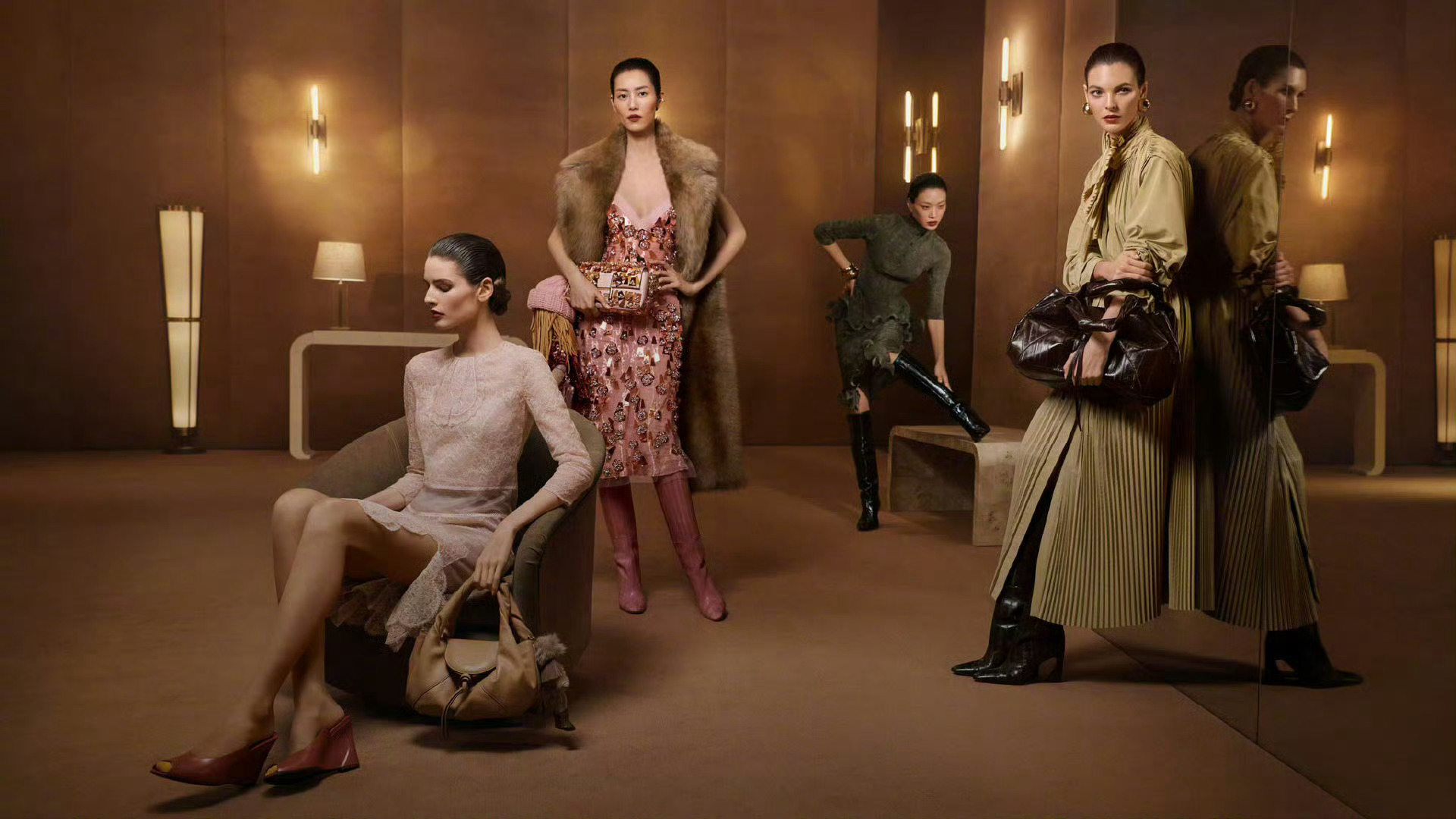 FENDI F/W 2025 CampaignFENDI 2025秋冬广告大片，