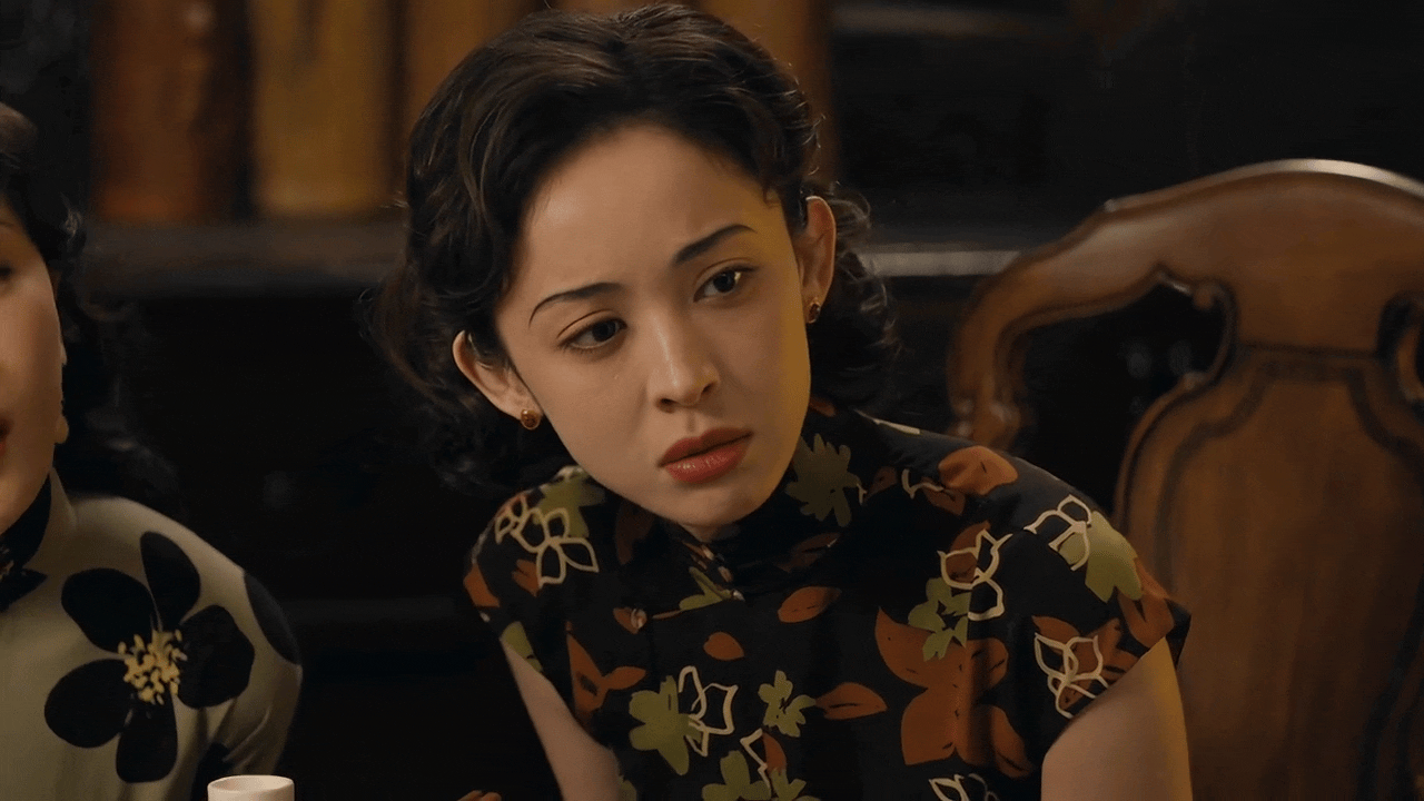 终于看到娜扎演恶女了 终于摆脱以往笨蛋美女标签，娜扎解锁又美又飒的恶女形象，一举
