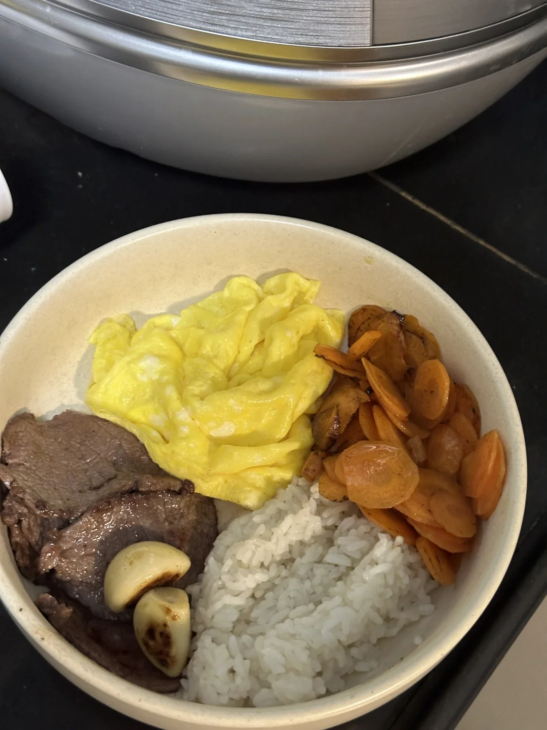 我陪我吃了很多饭