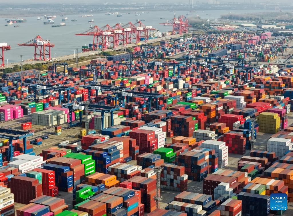 新闻快讯——中国与APEC成员五年贸易额超125万亿元
 
2026年2月4日，