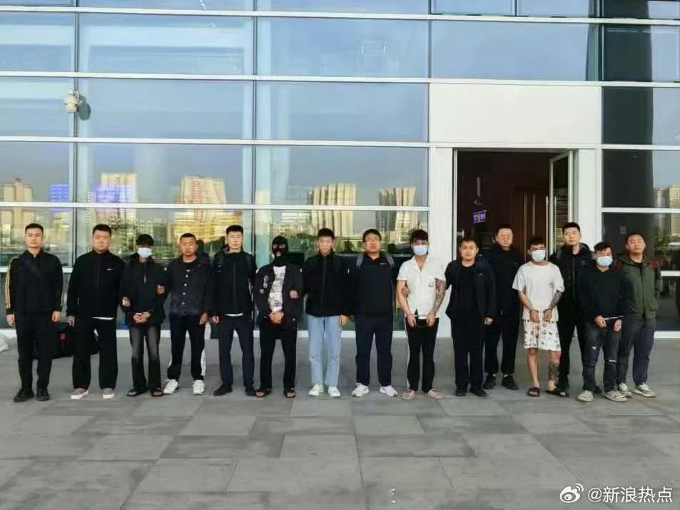 网警重拳出击摧毁一网络水军团伙我以为是头段时间小米bj的那个，原来不是啊。希望有