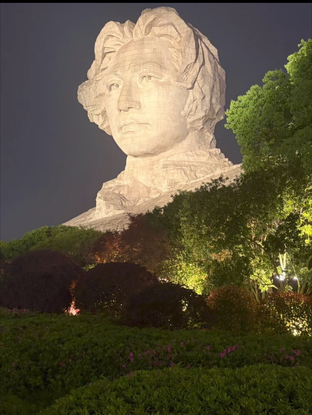 教员的思想：在对的方向，坚持长期主义，藐视一切暂时性的困难，人生没有过不去的坎和