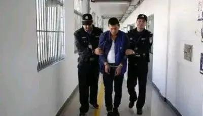 “我是因为吃饺子不蘸酱油被抓进来的！”1993年，内蒙古监狱提审一位被关押两年的
