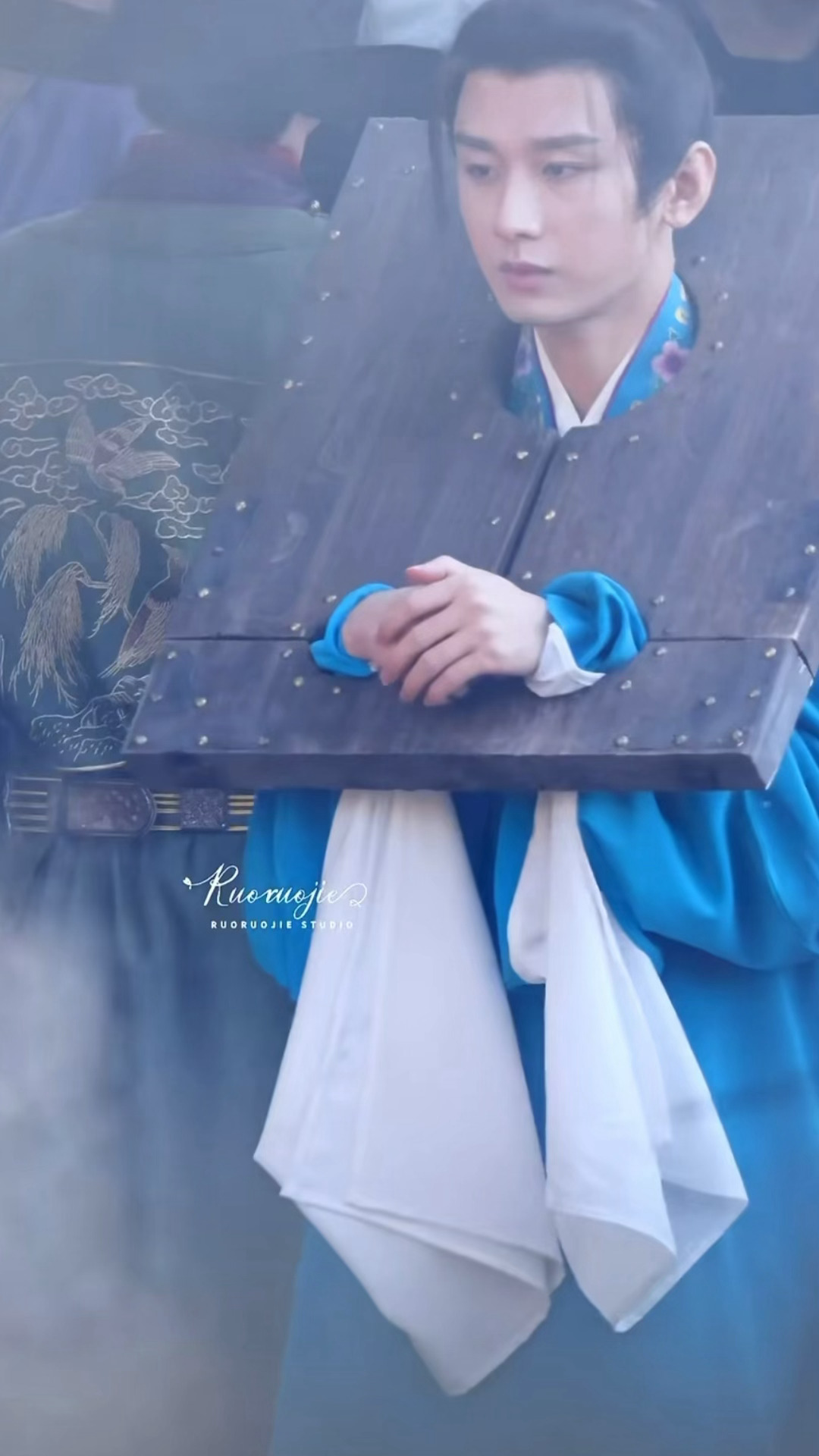 咱太子就算被铐起来也是如此美貌啊🥰