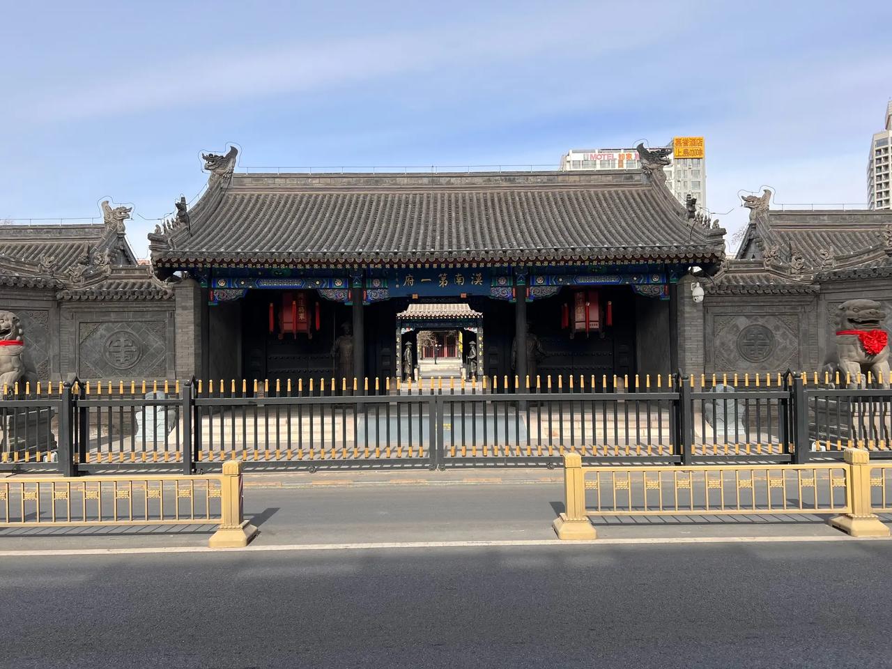 于海青：为何说呼和浩特漠南第一府有看点？ 这个地方就是漠南第一府，也就是大家经常