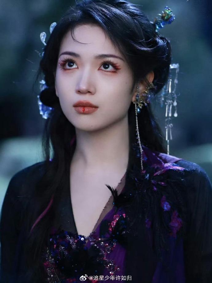 白月梵星有自己的狼人杀  这剧制作组太懂我们了，狼人杀情节一出现，直接把我代入。