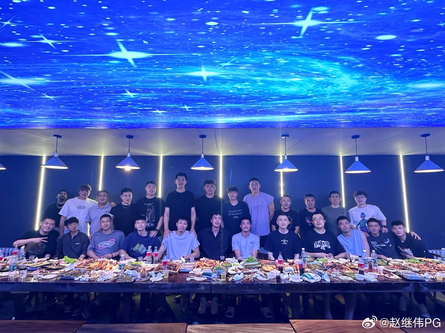珍惜眼前，活在当下！祝一切顺利！健健康康.！[作揖][作揖] ​​​