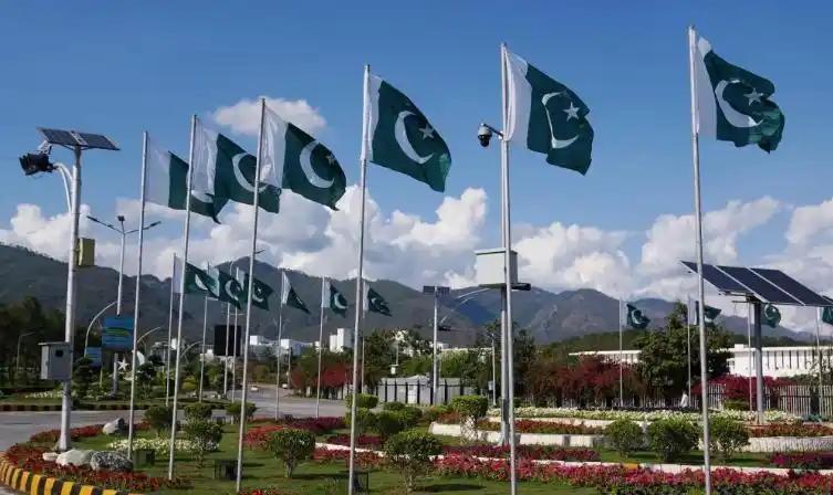 全网沸腾！美伊这对多年的“老冤家”要谈判，最先绷不住的竟是巴基斯坦，直接放大招—