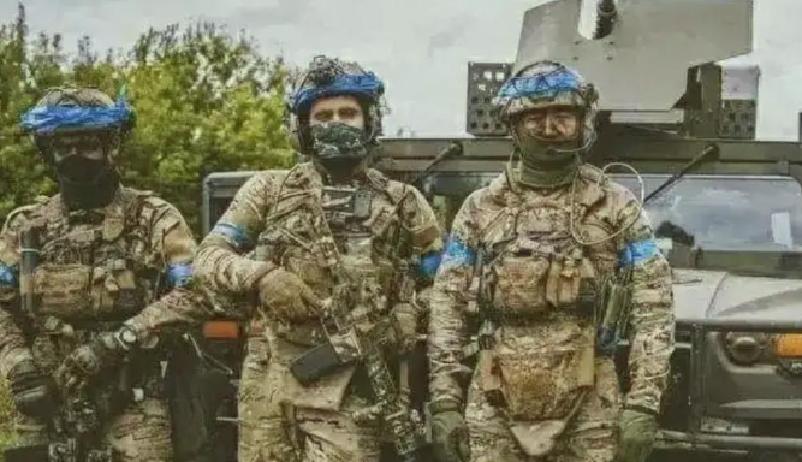 就在刚刚
 
美国媒体突然宣布了，称朝鲜向俄罗斯提供数万人规模人员与约650万发