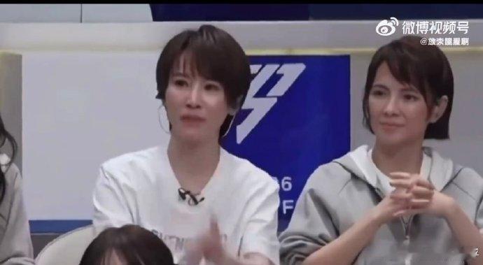 谢楠表情 母爱如山乘风2026谢楠在舞台上的温柔眼神，藏着最动人的母爱力量，从容