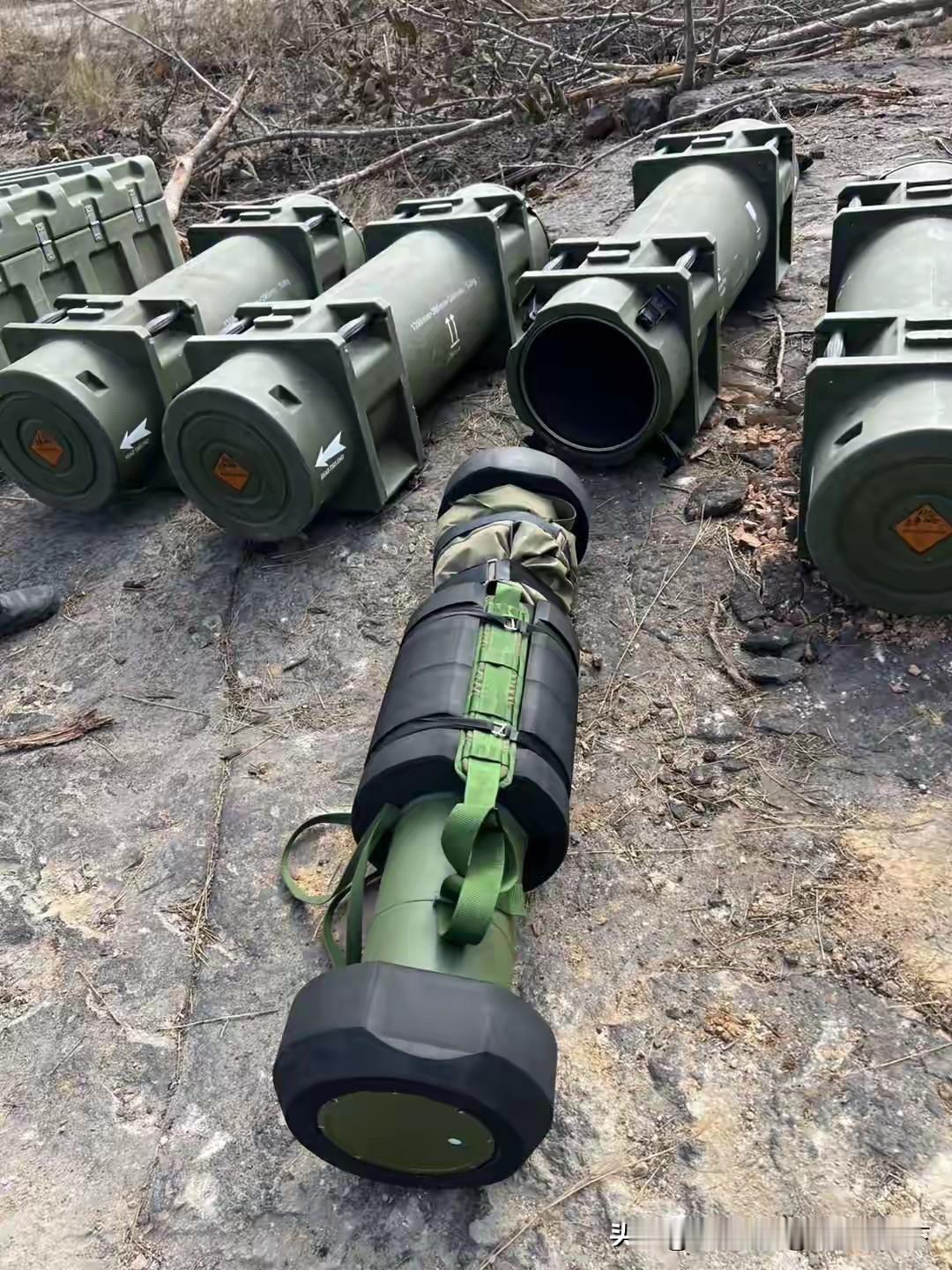 泰国缴获柬埔寨中式武器后，找中国使馆兴师问罪，我方有言在先
 
泰国缴获柬埔寨中