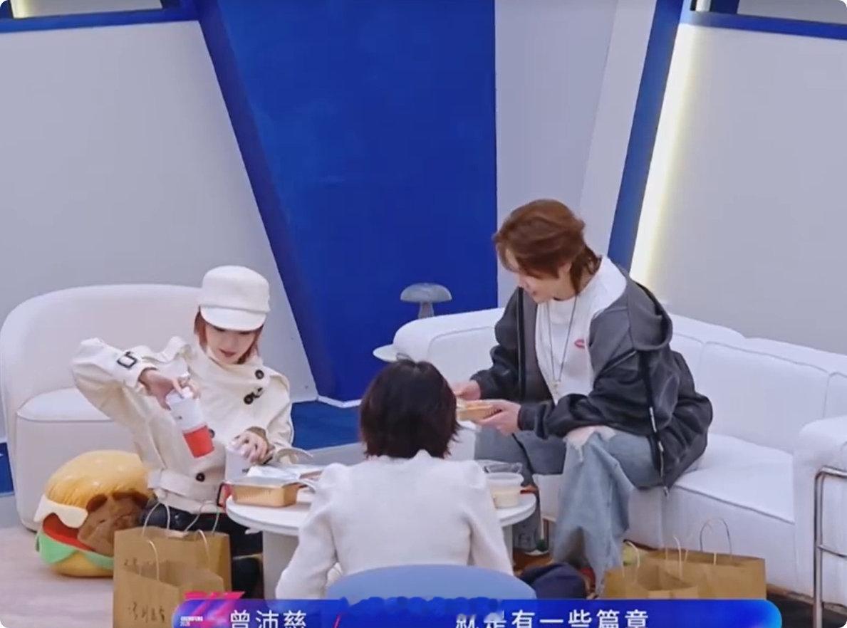 王濛谈退役经历王濛我的人生不止一个篇章不被单一标签困住，王濛活成了很多人向往的清