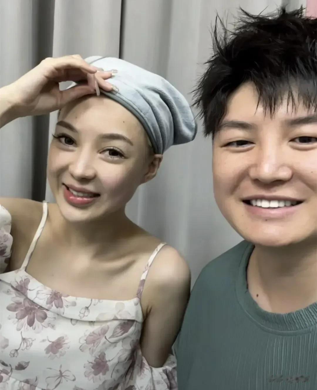 郭美美再曝大瓜！谁能想得到啊！

9月24日一早，有知名瓜主曝出郭美美猛料，说她