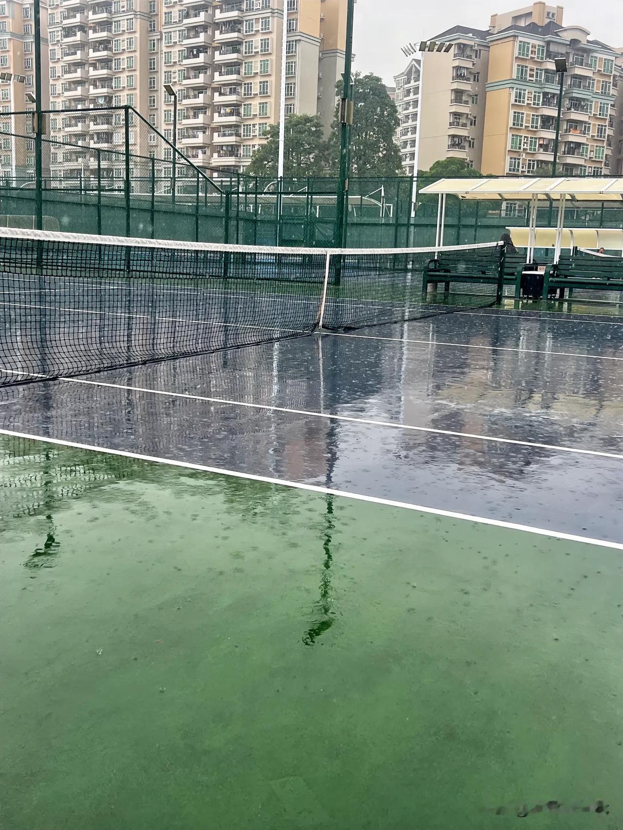 才打了20分钟，又落雨☔️啦！