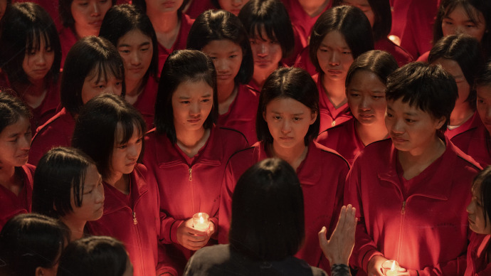 宋佳感恩观众与时代馈赠宋佳发布长文回应获奖争议，向时代与观众传递了满满的感恩 她