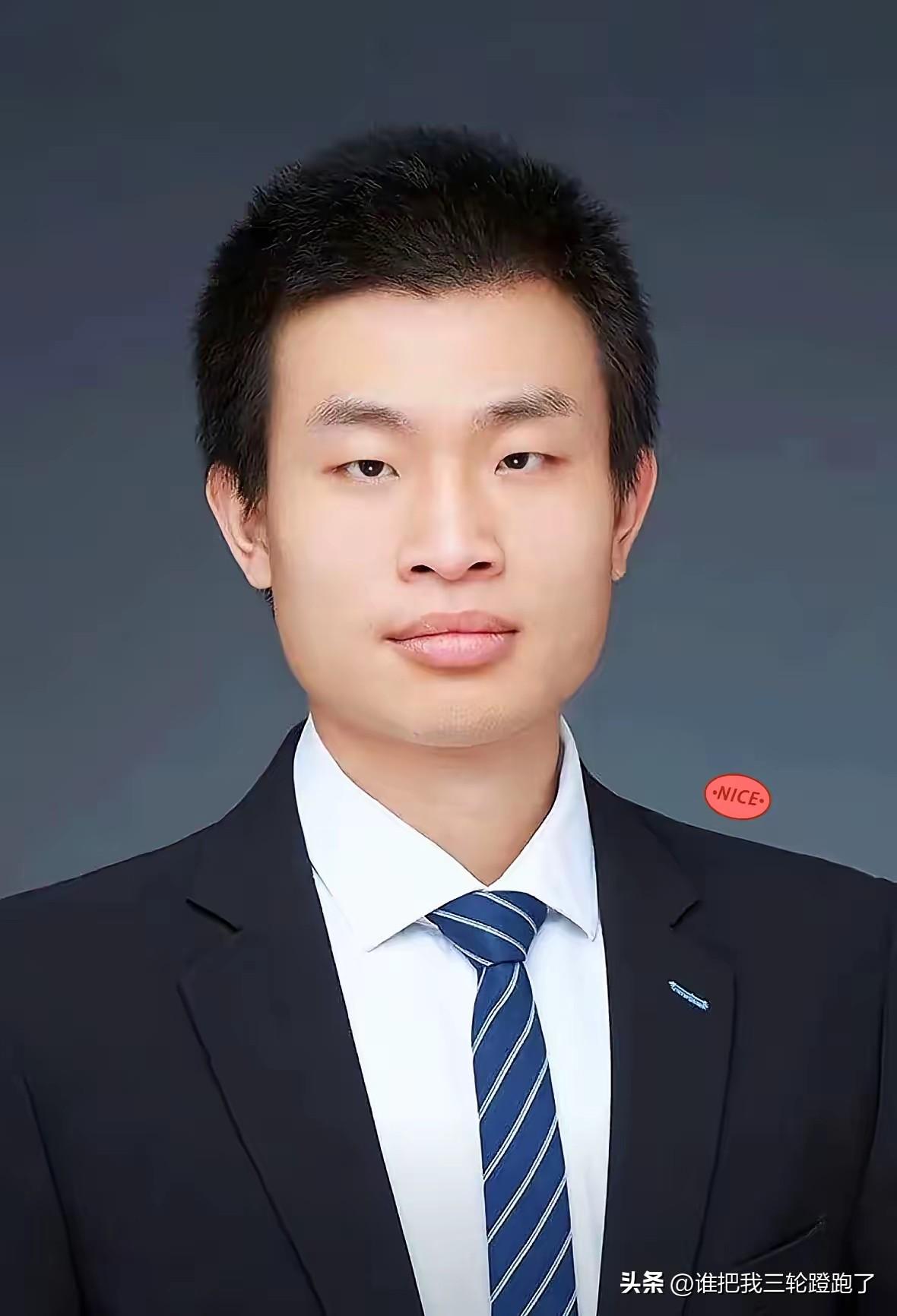 可喜可贺
这下咱们可算是见识到了，什么叫真正的“降维打击”，北大数学学院总算放了