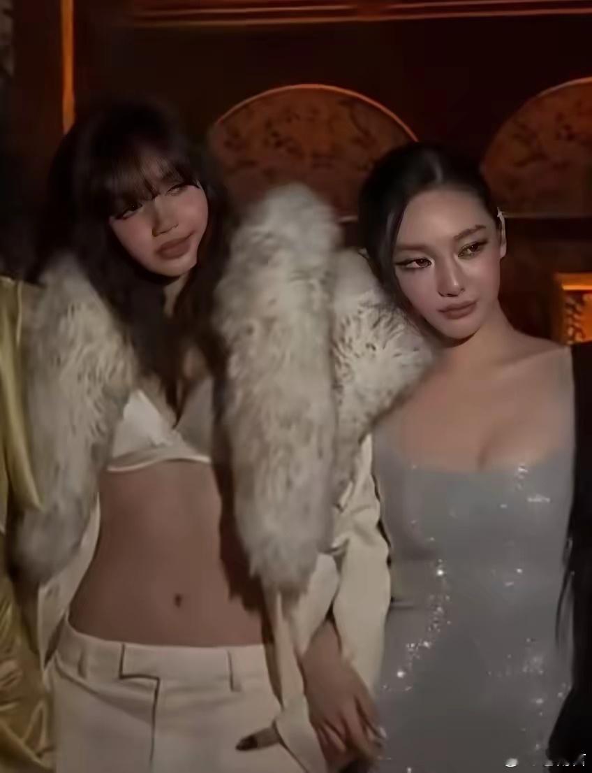 宁艺卓去看了脱衣秀宁艺卓去看脱衣舞秀的消息传开后，引起了众多网友的热议，不少网友