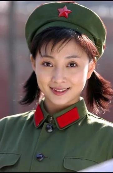 殷桃是一位备受赞誉的中国女演员，她的出色表演和优雅的风度让人印象深刻。殷桃的可贵