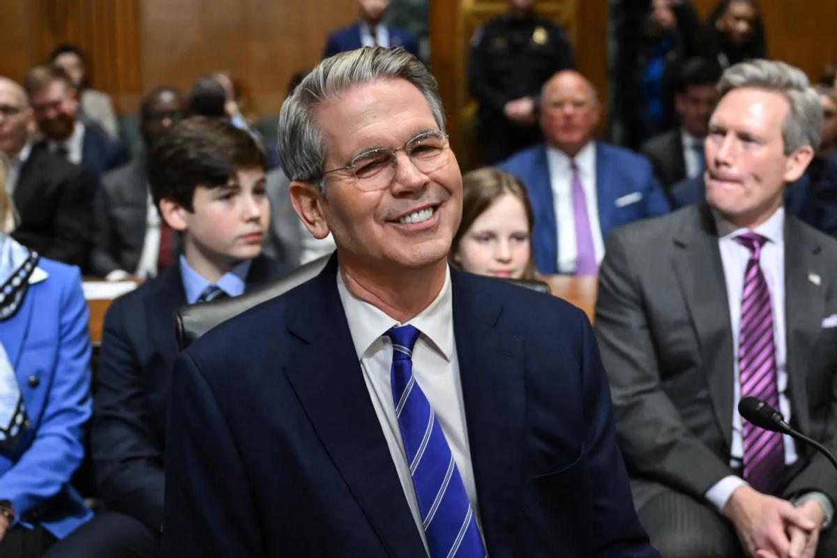 25年来第一块，贝森特又吹上了：美国不用被中国稀土卡脖子了


美财长，又吹上了