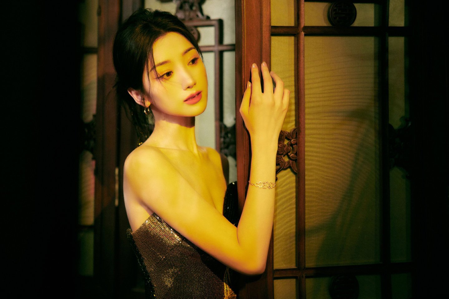 毛晓彤～～毛晓彤[超话]毛晓彤热门美女榜美女 ​​​