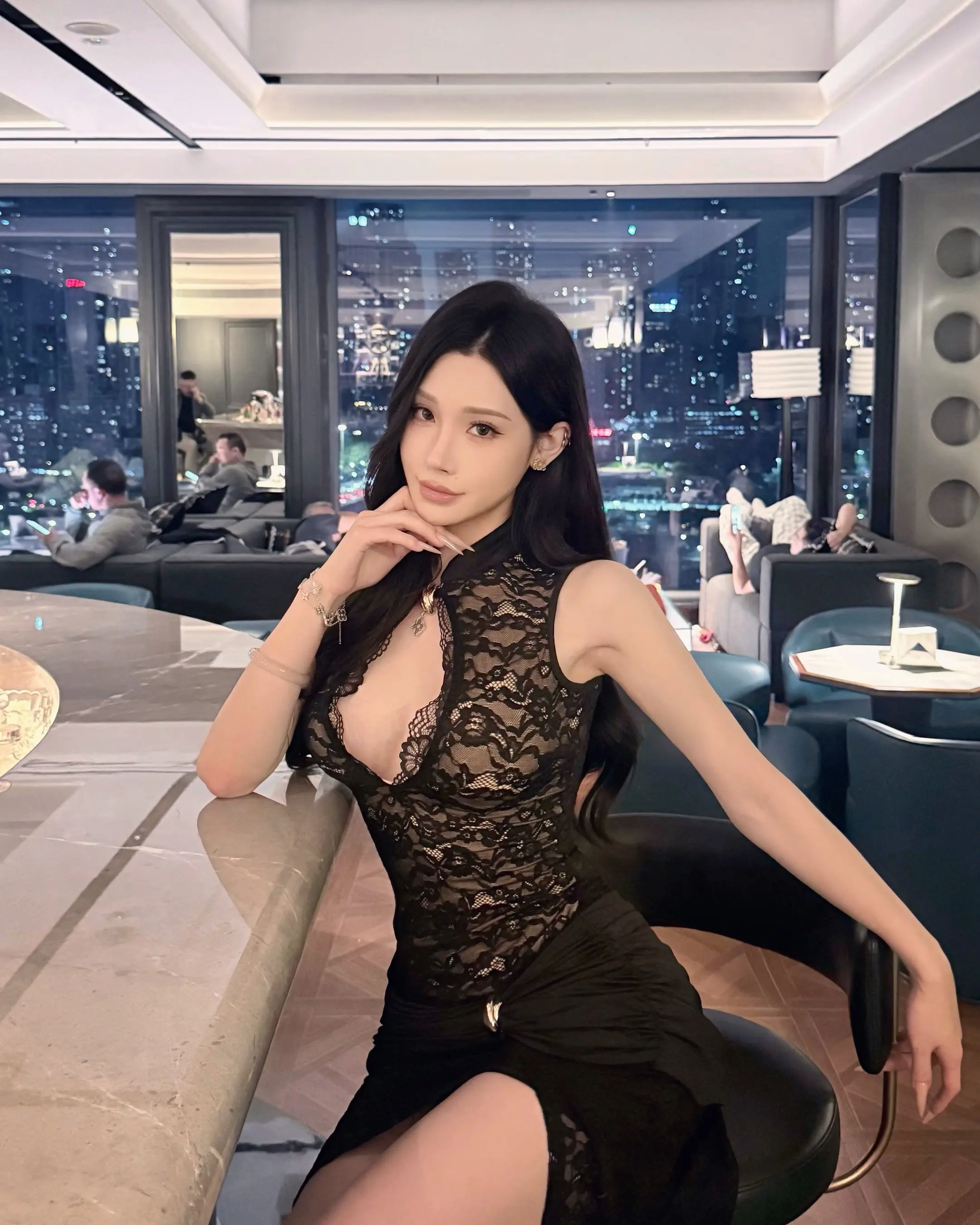 超a 御姐 御姐天花板 夜晚拍照才有感觉