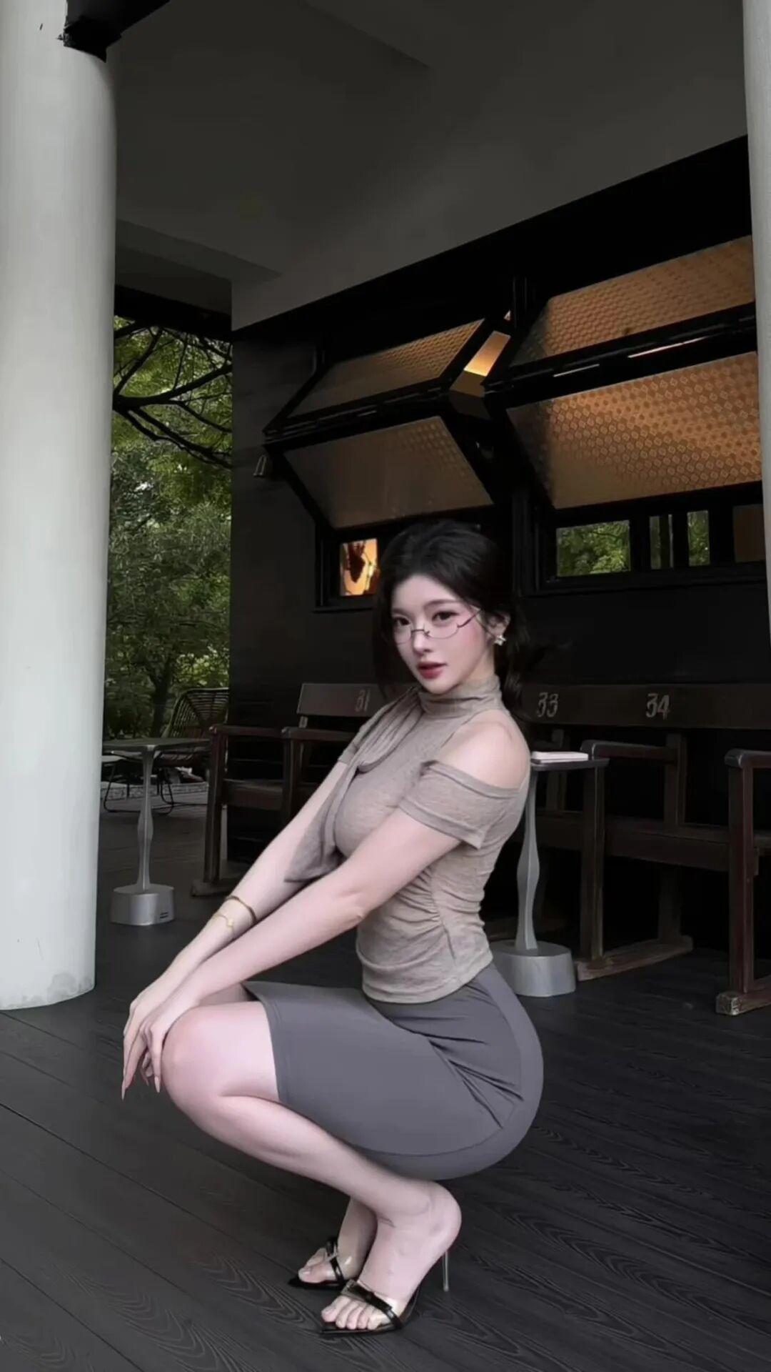 女生怎样穿搭会看上去很优雅[kiss]