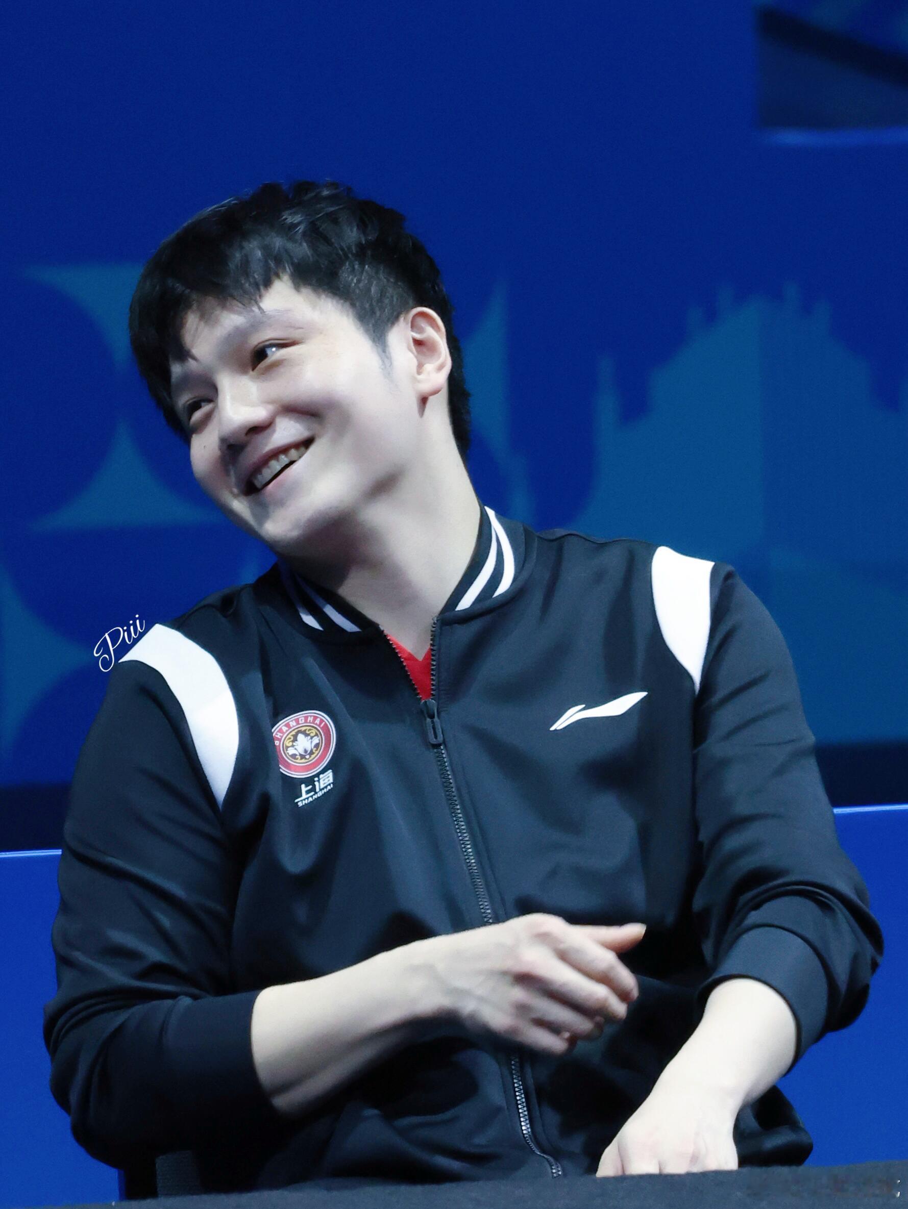 樊振东是个大眼萌娃20251120 全运会男团决赛cr：水印 