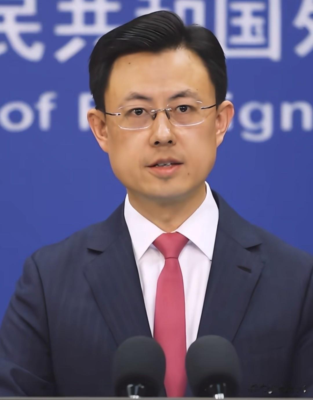 就在昨天，
中国外交部对美国发布严正声明。
4月24日，对于美国指责中方窃取美国