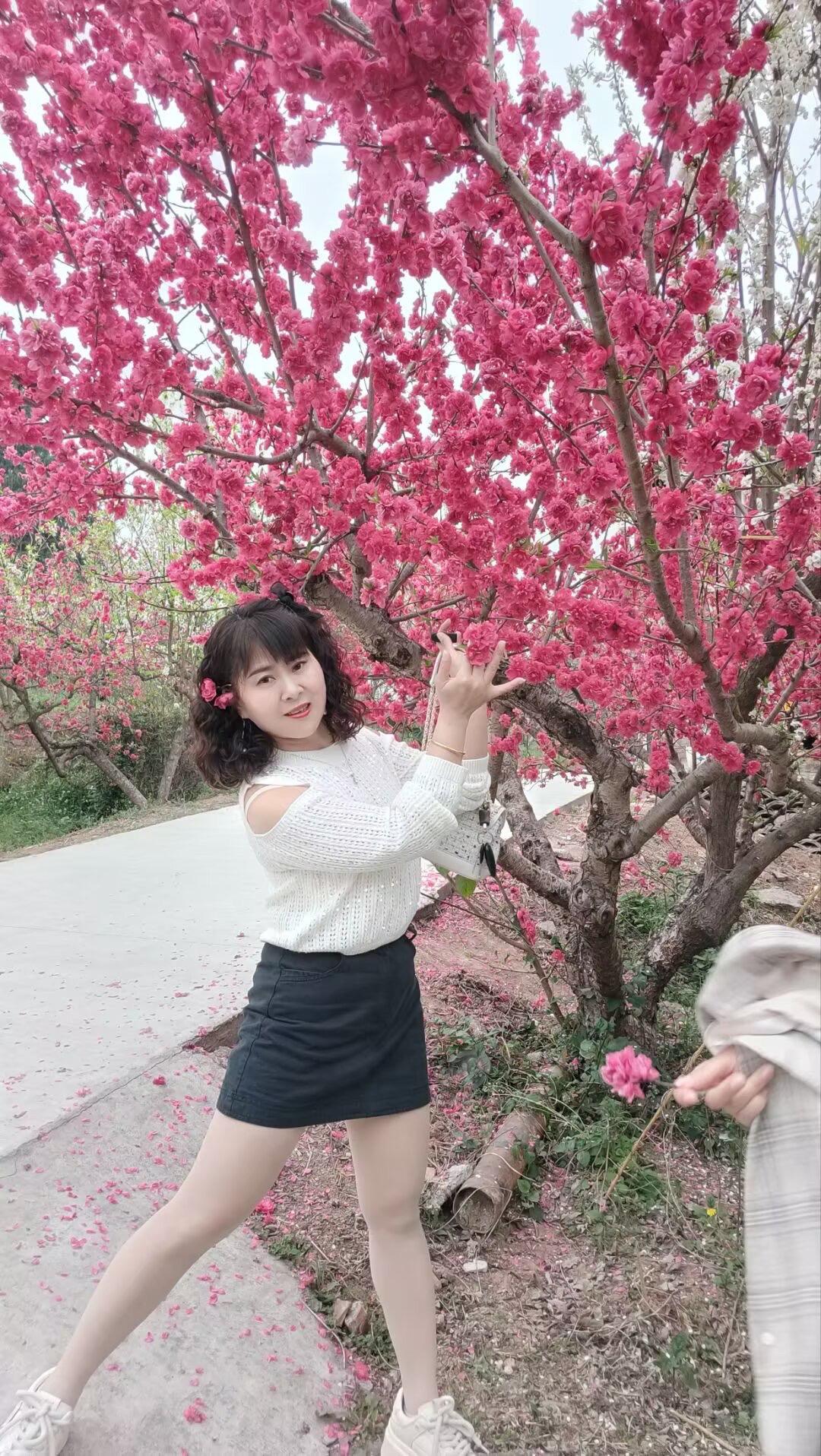 没人真心希望你好，但是你要悄悄变好…