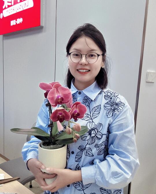 哈喽，我是曼婷，专做深圳新房和宝安二手