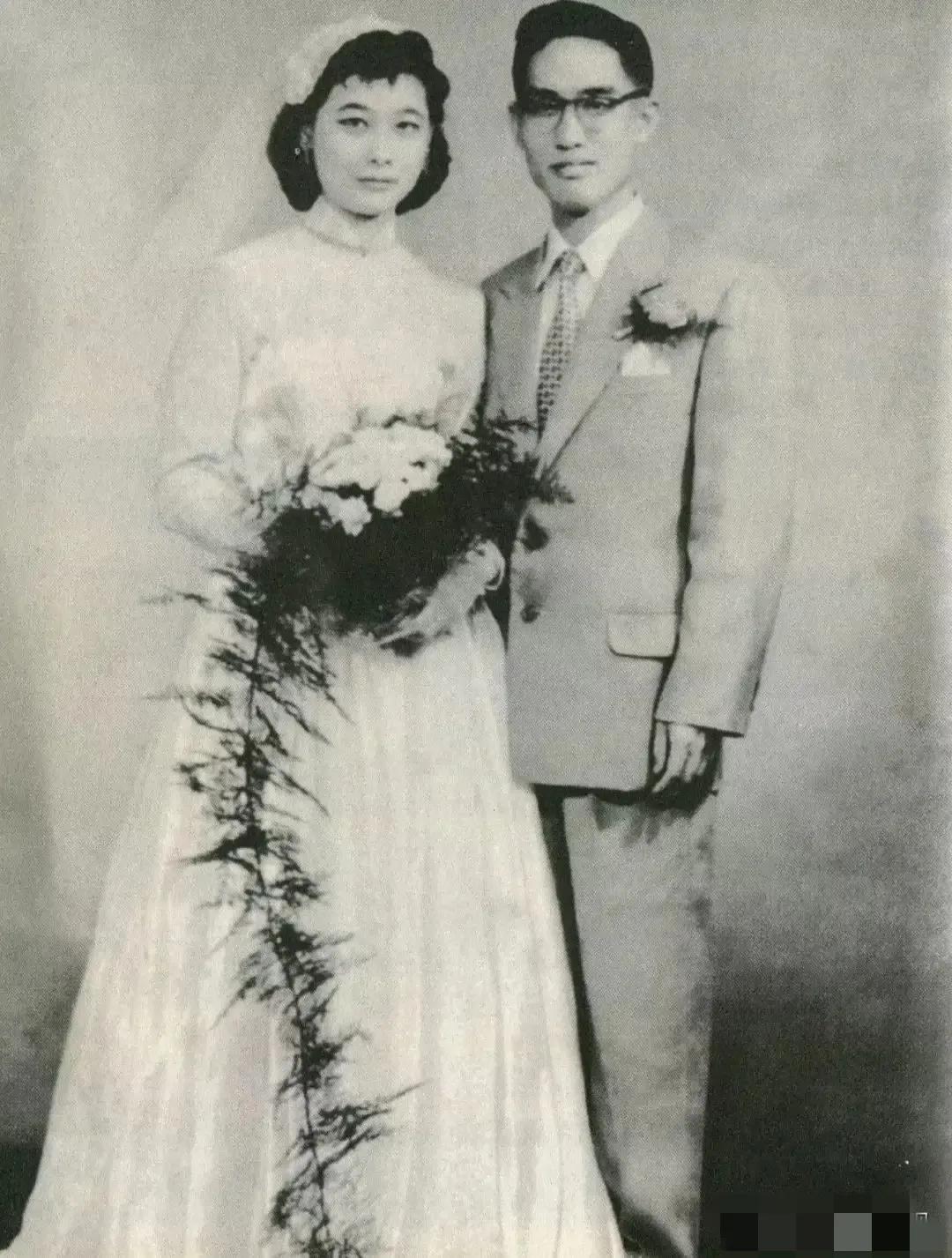 等她6年！余光中百首情诗，独宠这位不被世俗看好的姑娘

1928年出生的余光中，