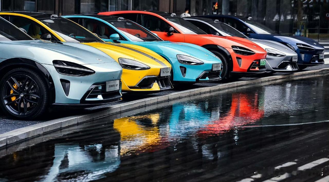 🔥雷军在2026年小年直播中，宣布初代小米SU7正式停产！最后一辆橄榄绿车型已