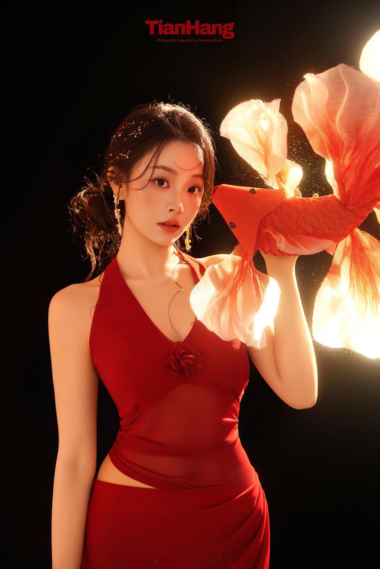 记录我的2026美女红裙穿搭写真