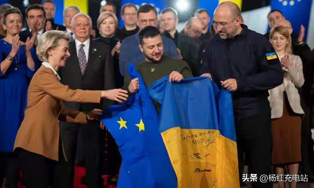 中东乱局送大礼！俄罗斯躺赢，泽连斯基急了：普京在利用伊朗
 
中东战火越烧越旺，