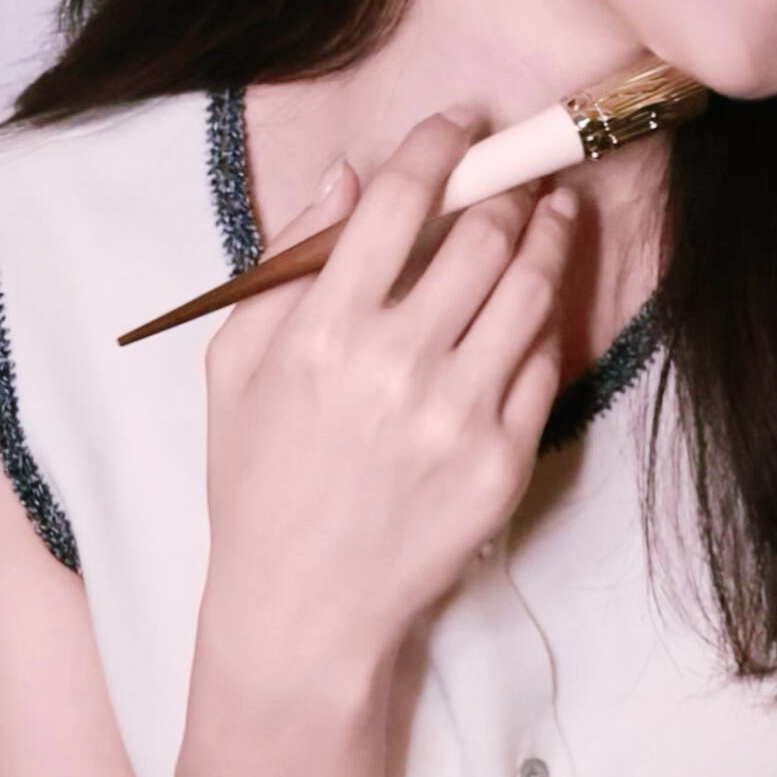 小姐姐几张照片就让我活过来了