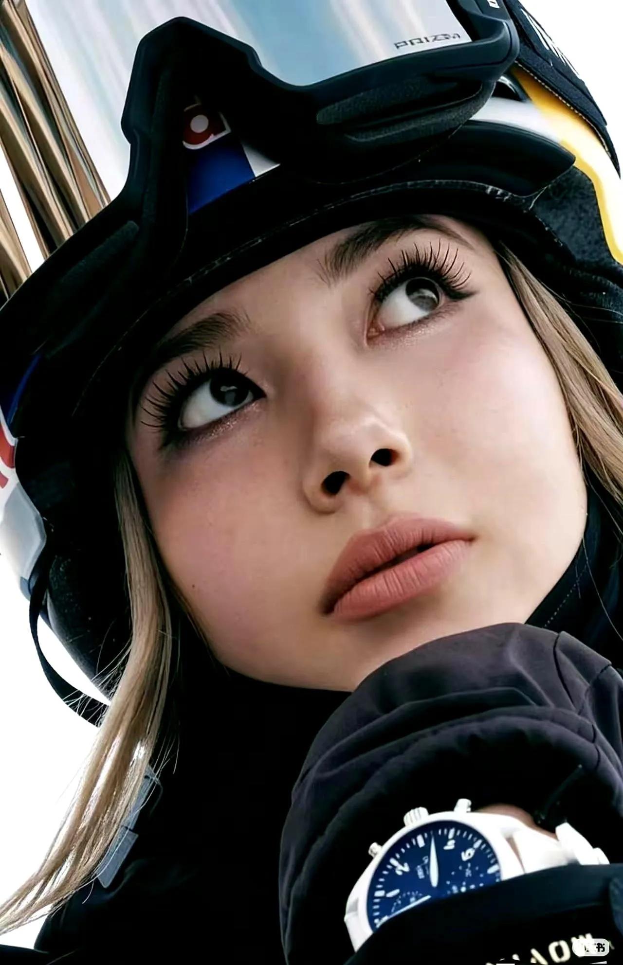 美国副总统亲自下场开撕，点名骂她是叛徒，结果谷爱凌扭头在U型池稳稳拿块金牌，对着