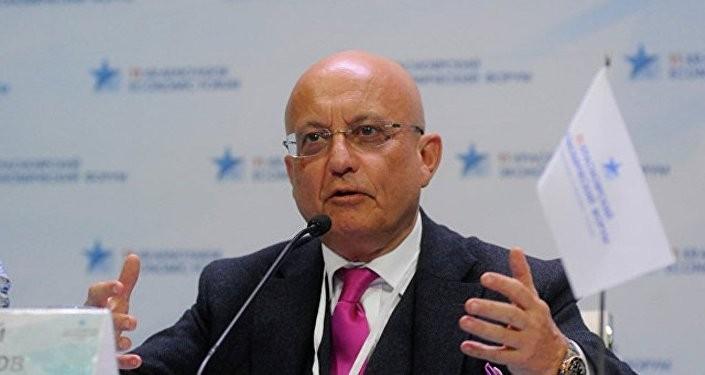 普京前顾问放狠话：欧洲别再当世界主角，赶紧退回自己该待的位置

最近有个消息，大