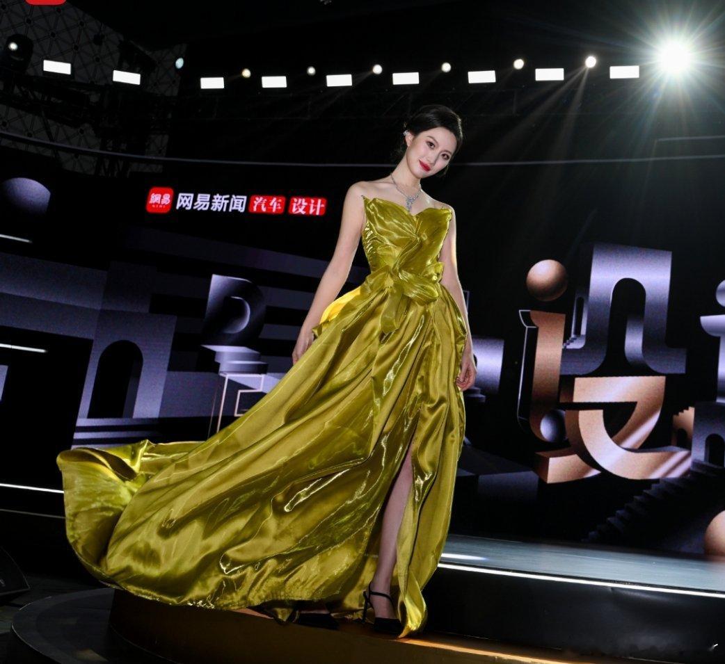 跨界设计盛典第七届与汽车设计师们关于AI的灵感碰撞依然是和 的不见不散这套大家说