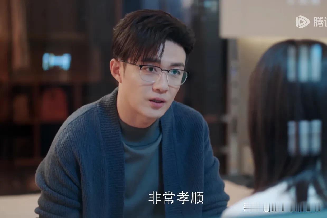 老公背着妻子买了一套别墅，房本上写的是自己爸妈的名字。妻子得知后很崩溃，结果老公