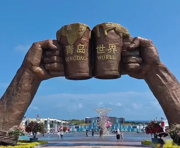 青岛的幸福感是城乡老少一个不落作为一名土生土长的青岛人，看到现在勃勃生机的青岛，